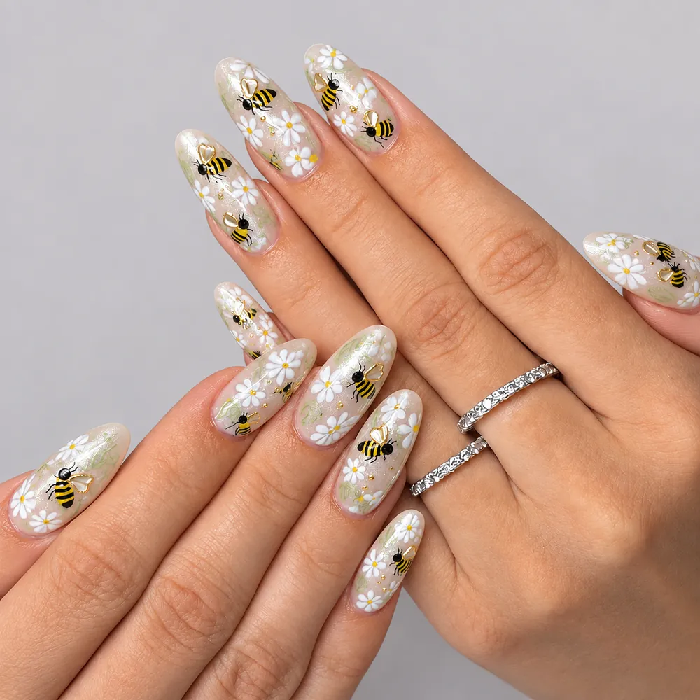 White Daisy and Bee Cat Eye Almond Press-On Nails