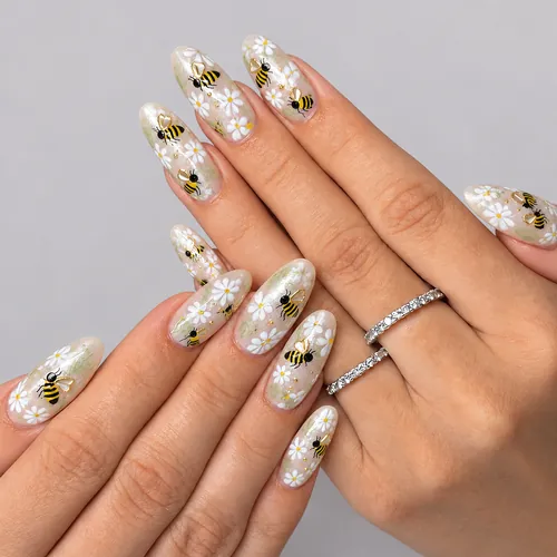 White Daisy and Bee Cat Eye Almond Press-On Nails