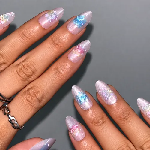 Embossed Floral Print Short Almond Press-On Nails photo 5
