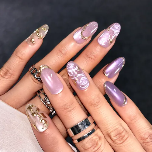 Lavender Jelly Gold Foil 3D Flower Short Oval Press-On Nails photo 3