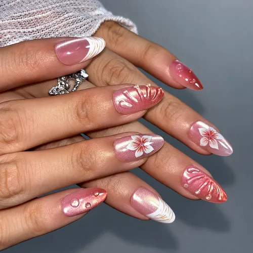 Coral Flower Shell-Texture French Cat Eye Press-On Nails photo 4