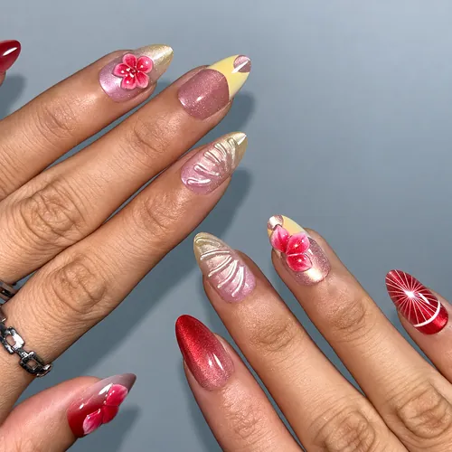 Seashell 3D Gel French Cat Eye Short Almond Press-On Nails photo 5