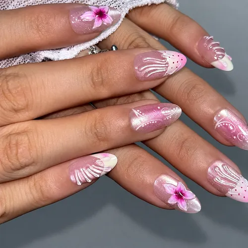 Embossed Seashell Cat Eye Short Almond Press-On Nails photo 3