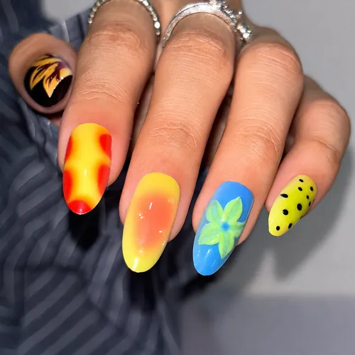 Oil-Painting Yellow and Blue Flower Ombré Almond Press-On Nails photo 3