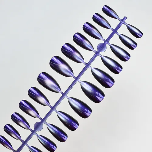 Aurora Solid Cat Eye Almond Press-On Nails photo 4