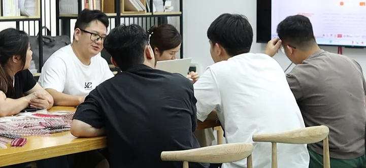 Design & development at our press-on nail factory