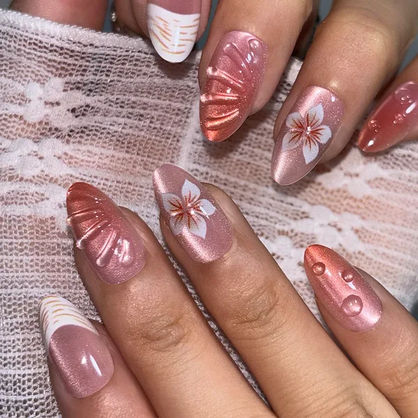 Coral Flower Shell-Texture French Cat Eye Press-On Nails