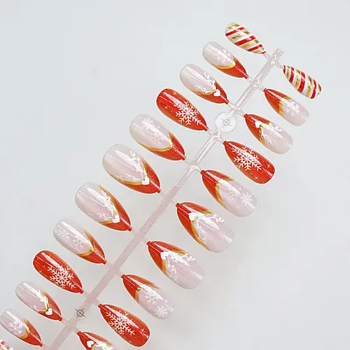 Color-Block Reindeer Gold Foil Christmas Cat Eye Press-On Nails photo 4