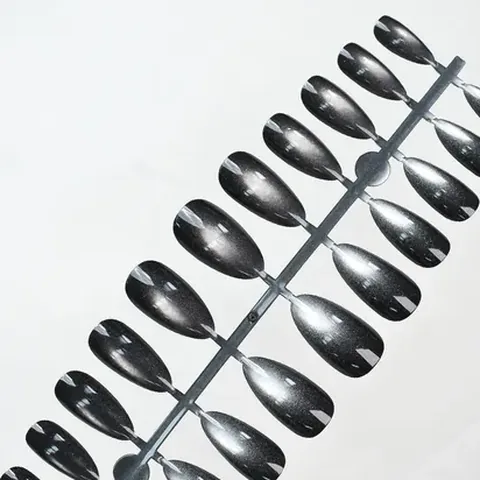 Glass-Bead Cat Eye Solid Color Almond Press-On Nails design 10