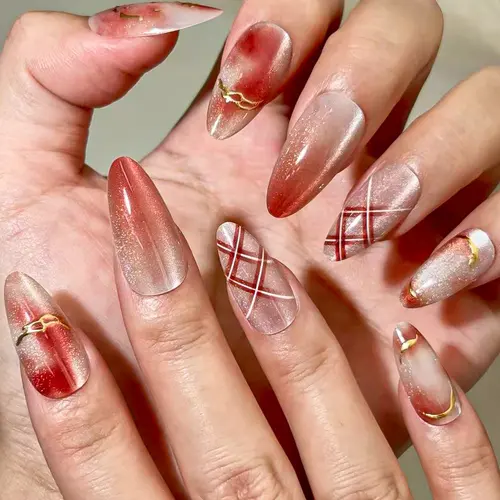 Aura Ombré Gold Foil Almond Press-On Nails photo 4