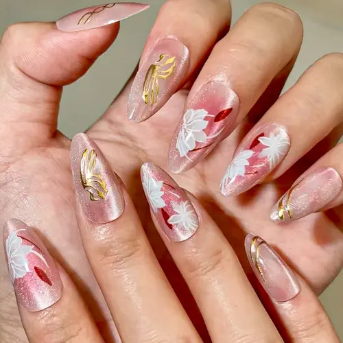 Flower Blush Ombré Cat Eye Almond Press-On Nails photo 3