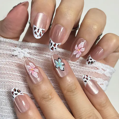Leopard 3D Flower Clear Cat Eye Short Almond Press-On Nails photo 3