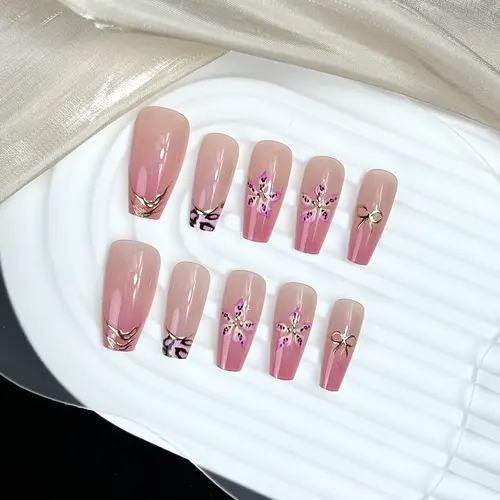 Leopard and 3D Flower Gold Foil Medium Square Press-On Nails photo 4