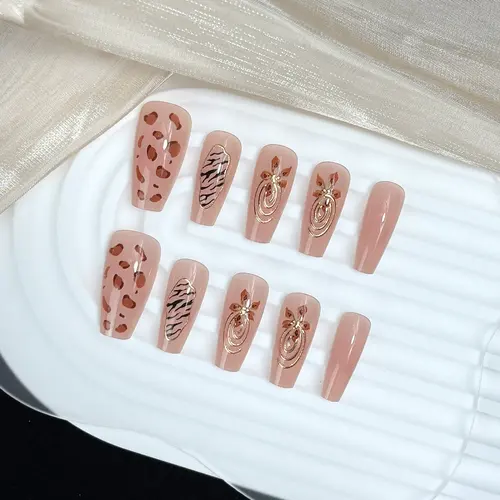 Leopard and Flower Gold Foil Ombré Medium Square Press-On Nails photo 4