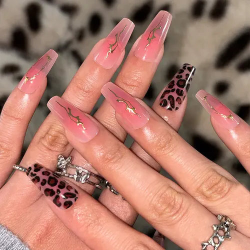 Ombré Leopard Gold Foil Medium Square Press-On Nails photo 2