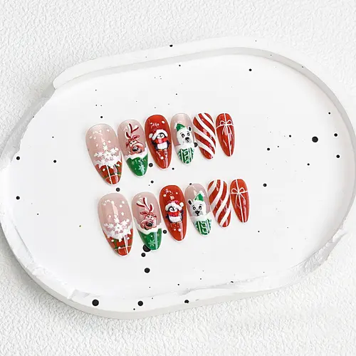 Reindeer and Snowflake Christmas Cat Eye Almond Press-On Nails photo 5